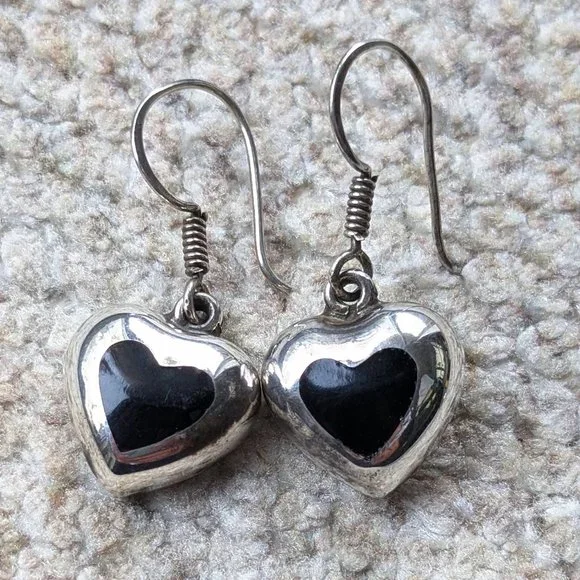 Vintage Mexican Taxco Sterling Silver Heart Charm Earrings with Black Onyx Inlay - Picture 3 of 9
